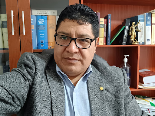 ABOGADO LUIS POMA